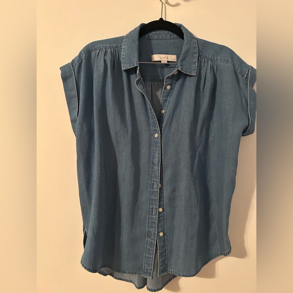 LOFT chambray short sleeve top.